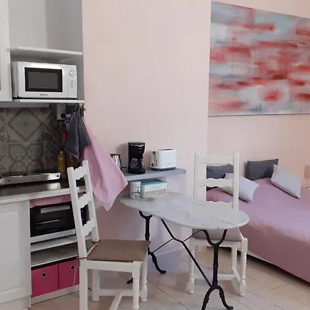 Centre Historique 招待所 阿格德