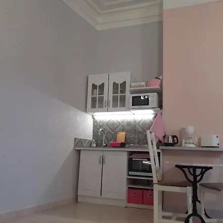 Centre Historique 招待所 *